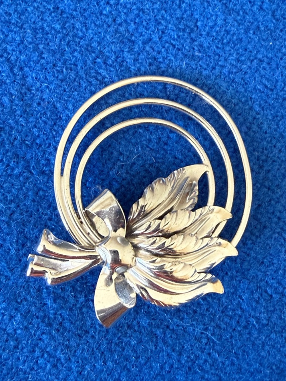 Bond Boyd sterling silver vintage circular pin brooch Elegant Women’s Jewelry